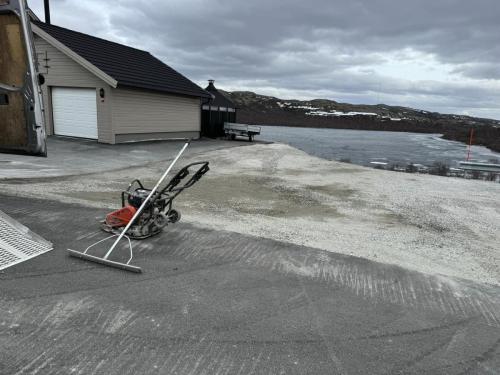 graving for mesta, og forarbeid til asfaltering for veidekke